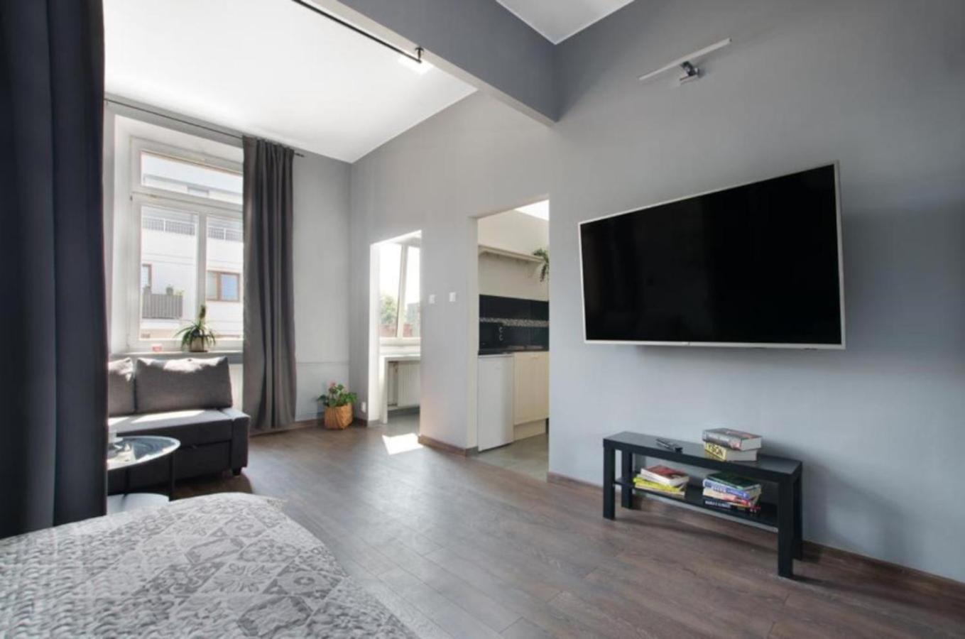 לודז' Manufaktura Apartamenty Bakery, Prywatna Kamienica, Parking Strzezony, Klima, Dostep Na Kod מראה חיצוני תמונה